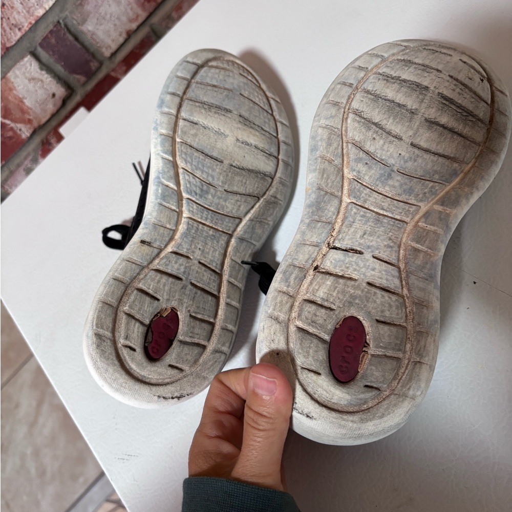 Crocs - Picture 4 of 5